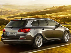 Opel Astra Sports Tourer Kiralama